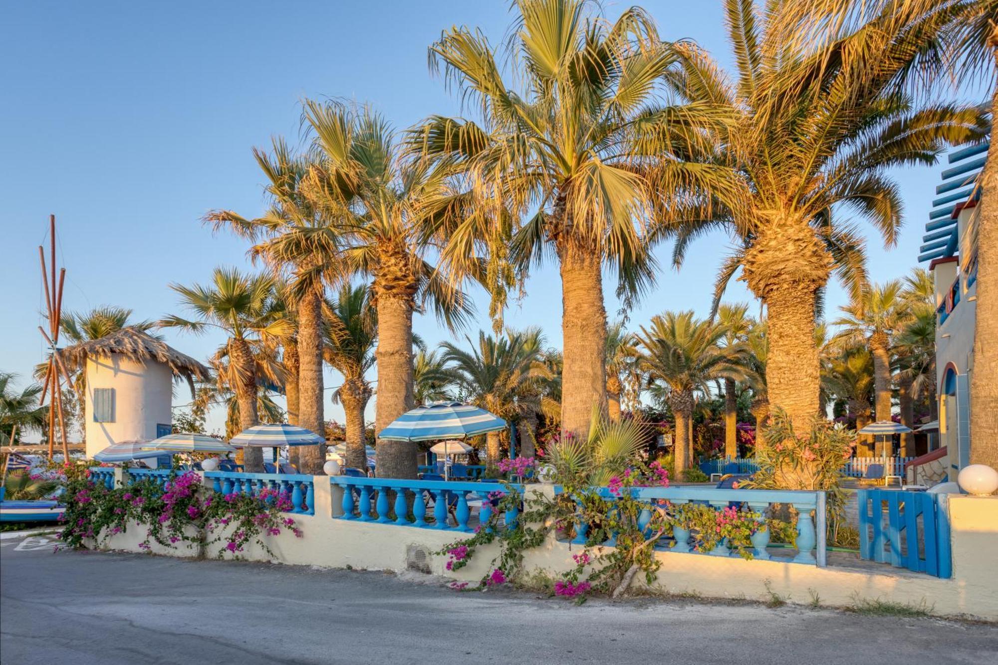 Palm Bay By Estia Hotel Sissi Екстериор снимка