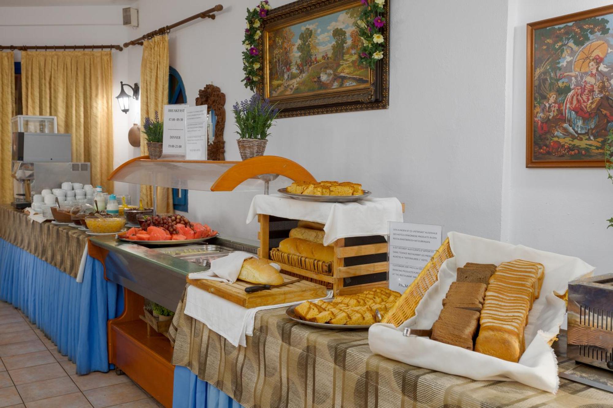Palm Bay By Estia Hotel Sissi Екстериор снимка