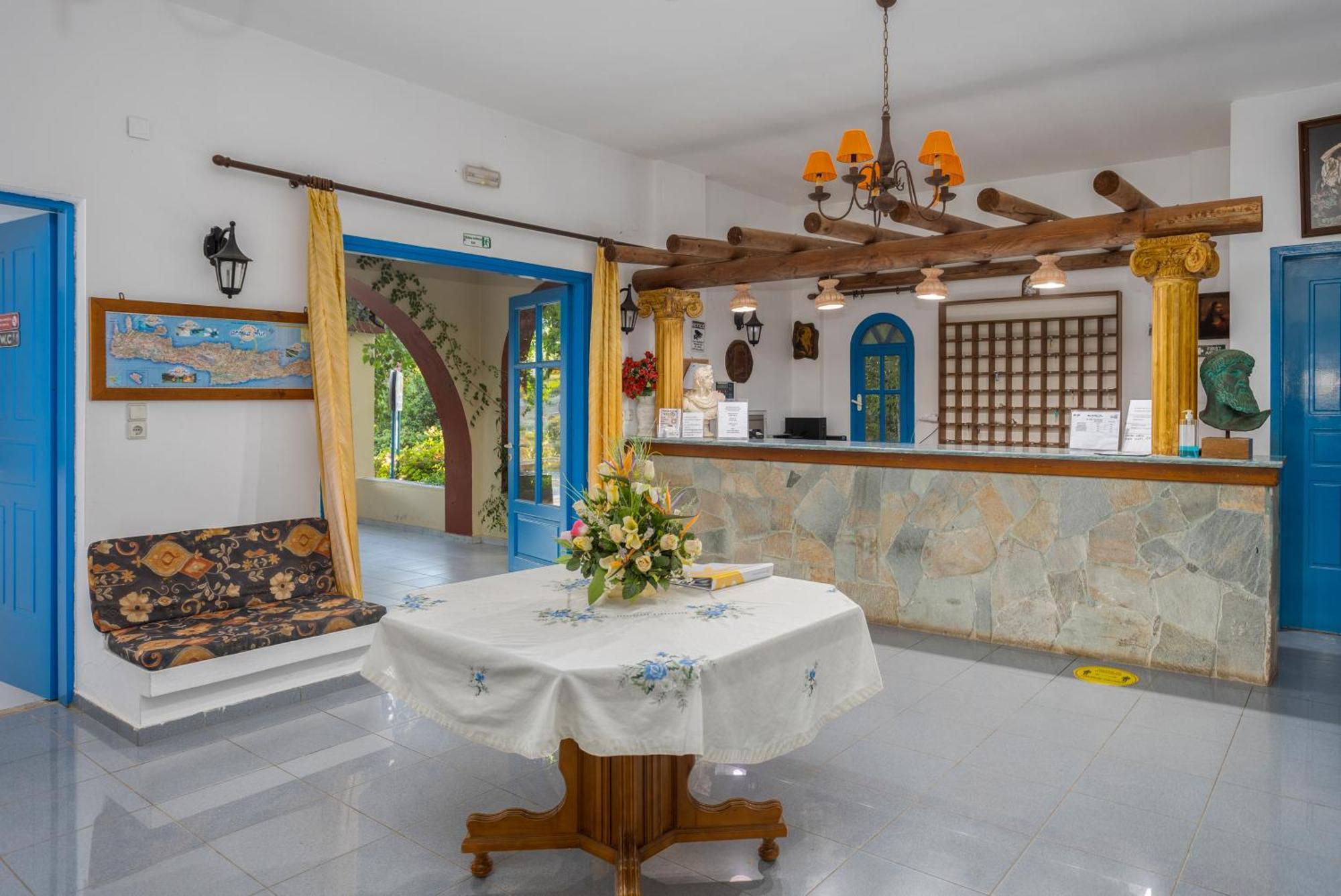 Palm Bay By Estia Hotel Sissi Екстериор снимка